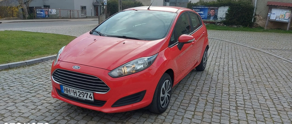 Ford Fiesta cena 22900 przebieg: 126000, rok produkcji 2013 z Karczew małe 254